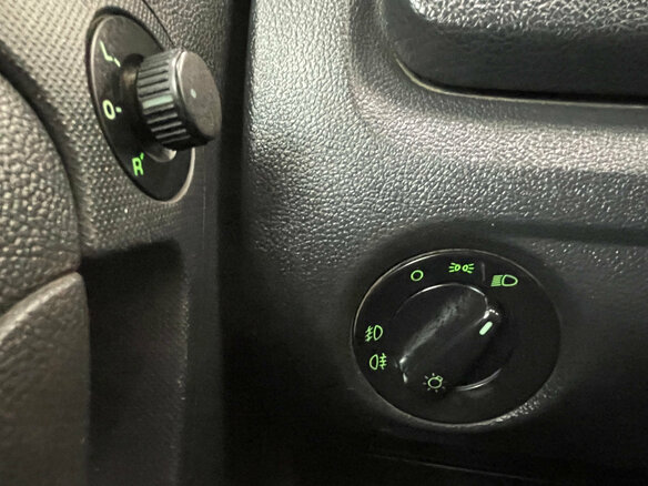 2012 Skoda Fabia II Рестайлинг, белый - вид 19