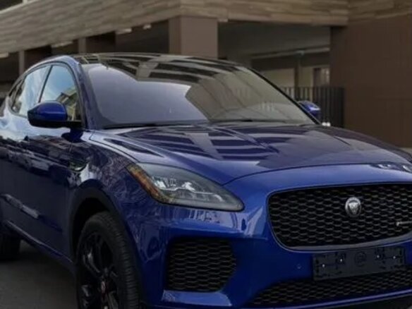 2018 Jaguar E-Pace I, синий, 2500000 рублей - вид 4