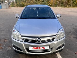 2011 Opel Astra H Рестайлинг, серебристый, 420000 рублей, вид 2