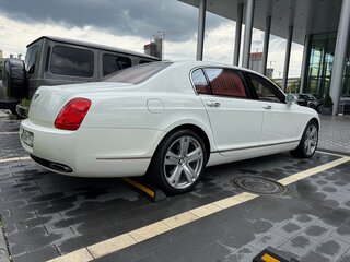 2006 Bentley Continental Flying Spur, белый, 2600000 рублей, вид 5