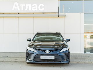 2022 Toyota Camry VIII (XV70) Рестайлинг, чёрный, 2490000 рублей, вид 3