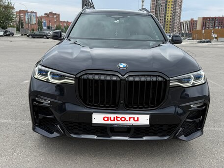 2022 BMW X7 40d I (G07), чёрный, 9180000 рублей, вид 1