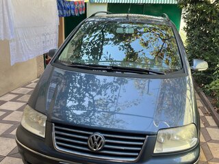 2004 Volkswagen Sharan I Рестайлинг 2, синий, 700000 рублей, вид 1