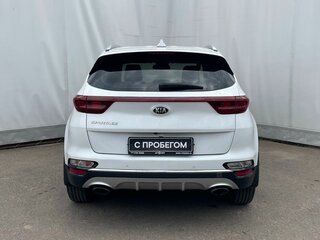 2020 Kia Sportage IV Рестайлинг, белый, 2150000 рублей, вид 5