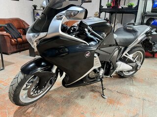 2012 Honda VFR 1200, чёрный, 825000 рублей, вид 4