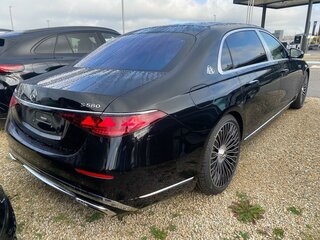2026 Mercedes-Benz Maybach S-Класс 580 II (Z223) Рестайлинг, чёрный, 34995900 рублей, вид 4