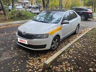 2016 Skoda Rapid I, белый, 380000 рублей, вид 4
