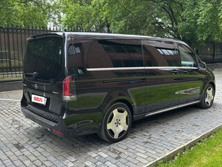 2024 Mercedes-Benz V-Класс Extra Long 300 d экстра длинный III (W447) Рестайлинг, чёрный, 37000000 рублей, вид 4
