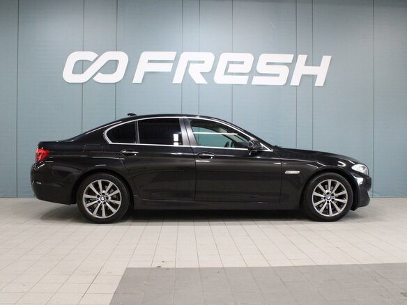 2012 BMW 5 серии 520i VI (F10/F11/F07), чёрный, 1710000 рублей - вид 4