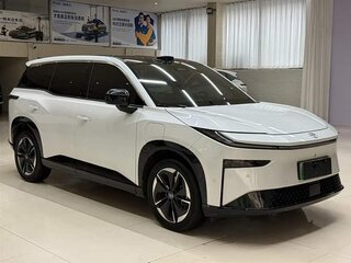 2025 Toyota bZ3X 58.3 kWh, белый, 2900008 рублей, вид 3