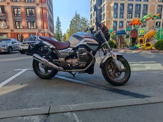 Moto Guzzi Breva 750