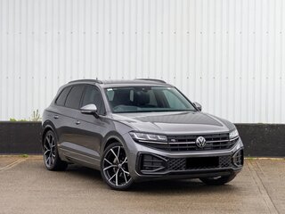 2025 Volkswagen Touareg III Рестайлинг, серый, 10630000 рублей, вид 2