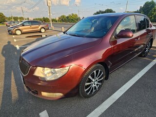 2009 Skoda Superb II, красный, 850000 рублей, вид 2