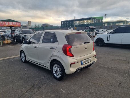 2022 Kia Morning III Рестайлинг 1, бежевый, 1098000 рублей, вид 3