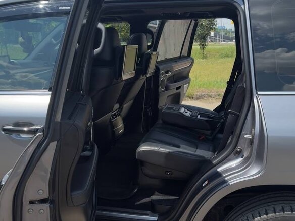 2016 Lexus LX 570 III Рестайлинг 2, серый, 6000000 рублей - вид 15