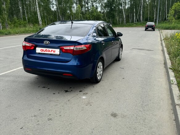 2014 Kia Rio III, синий, 685000 рублей - вид 6