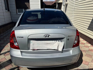 2008 Hyundai Accent III, серебристый, 750000 рублей, вид 3