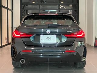 2022 BMW 1 серии 118i III (F40), чёрный, 2450004 рублей, вид 3