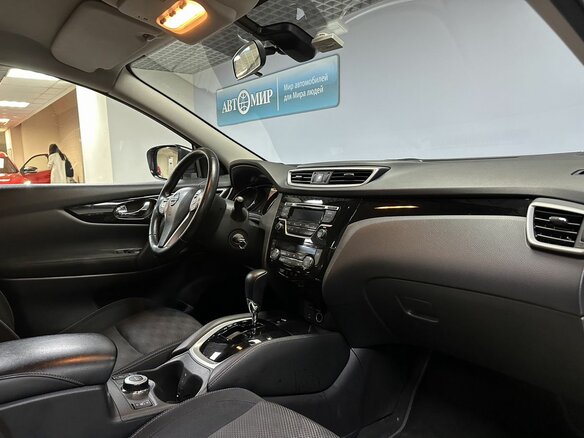 2017 Nissan Qashqai II, красный, 1570000 рублей - вид 16