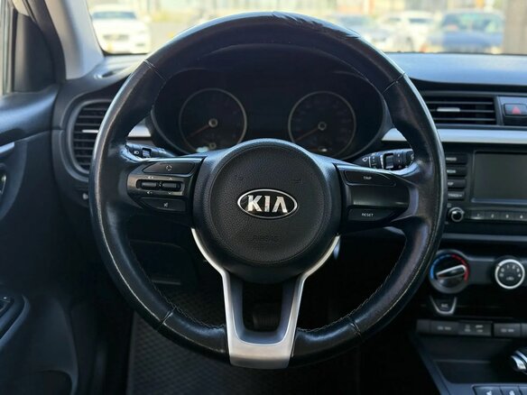 2020 Kia Rio X-Line IV, серый, 1240000 рублей - вид 14