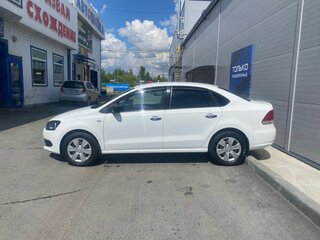 2015 Volkswagen Polo V, белый, 596000 рублей, вид 4