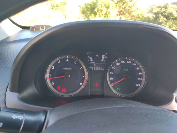 2014 Hyundai Solaris I, белый, 750000 рублей - вид 16