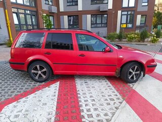 2001 Volkswagen Golf IV, красный, 243000 рублей, вид 4