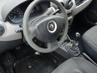 2010 Renault Logan I Рестайлинг, серый, 300000 рублей, вид 5