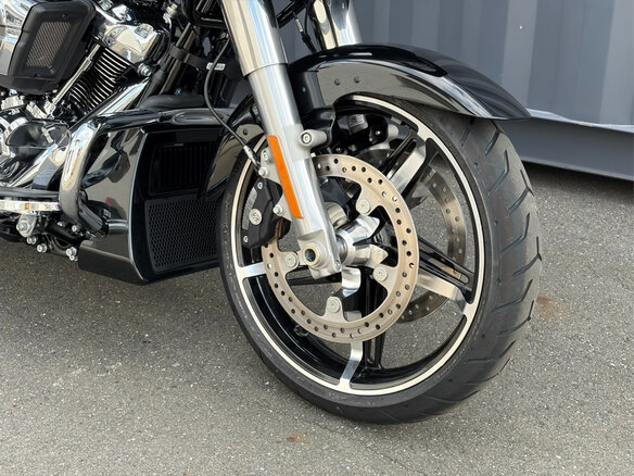 2026 Harley-Davidson Road Glide, чёрный, 3114000 рублей - вид 3