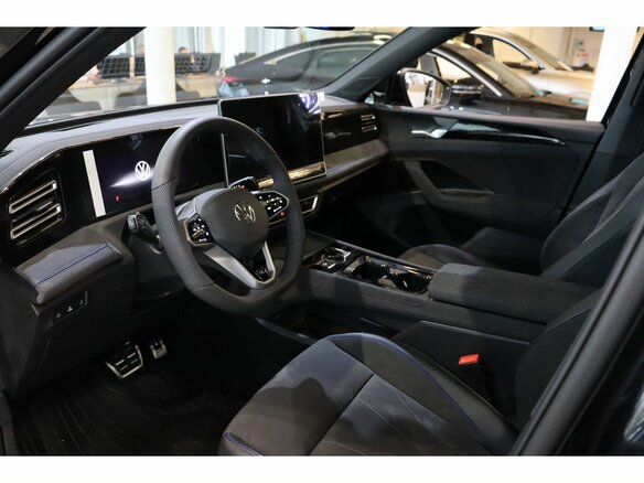2026 Volkswagen Tiguan L Pro III (China Market), чёрный, 5400000 рублей - вид 8