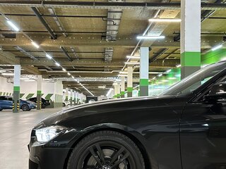 2017 BMW 3 серии 340i xDrive VI (F3x) Рестайлинг, чёрный, 3950000 рублей, вид 3
