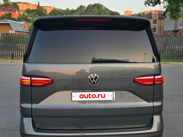 2022 Volkswagen Multivan T7, серый, 5890000 рублей - вид 5