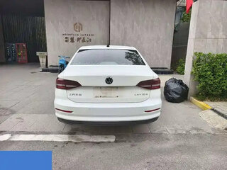 2022 Volkswagen Lavida III, белый, 1318004 рублей, вид 4