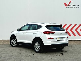 2018 Hyundai Tucson III Рестайлинг, белый, 2170000 рублей, вид 3