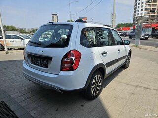 2026 Lada (ВАЗ) Granta Cross I Рестайлинг, белый, 1226000 рублей, вид 5