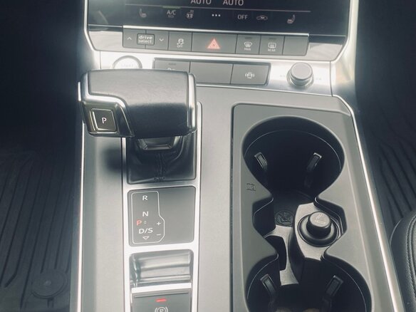 2018 Audi A7 55 TFSI II (4K), синий, 3849000 рублей - вид 11