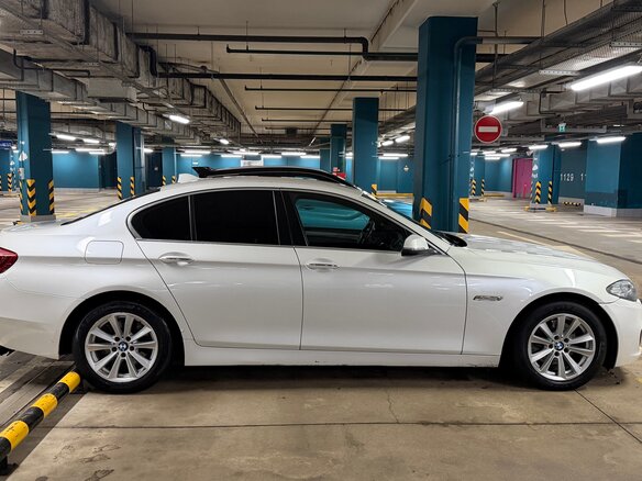 2014 BMW 5 серии 520i VI (F10/F11/F07) Рестайлинг, белый, 1650000 рублей - вид 2