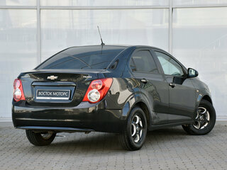 2013 Chevrolet Aveo II, чёрный, 595000 рублей, вид 3