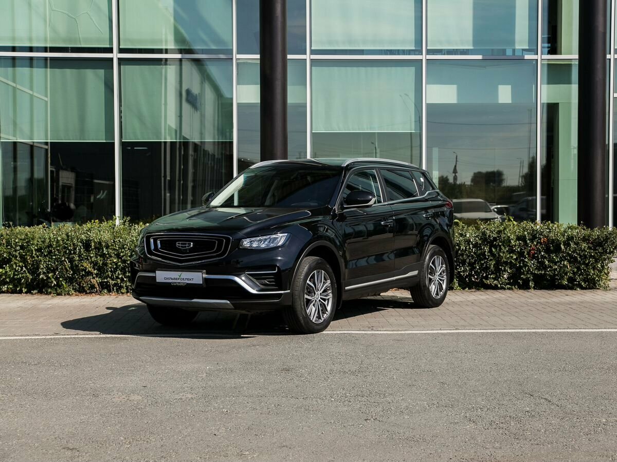 Открыть фотографии: Geely Atlas Pro