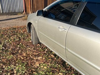 2004 Toyota Corolla IX (E120, E130) Рестайлинг, серебристый, 520000 рублей, вид 3