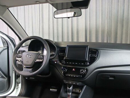 2020 Hyundai Solaris II Рестайлинг, белый, 1199000 рублей, вид 5