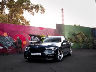 2017 BMW 5 серии 540i xDrive VII (G30/G31/G38), серый, 3450000 рублей, вид 5