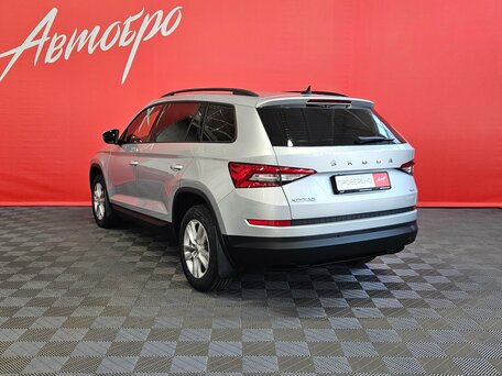2021 Skoda Kodiaq I, серебристый, 2349000 рублей, вид 3