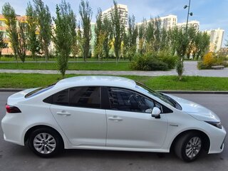 2022 Toyota Corolla XII (E210), белый, 1490000 рублей, вид 5