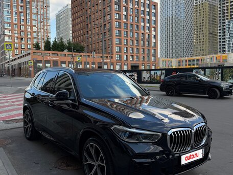 2022 BMW X5 40i IV (G05/G18), чёрный, 8850000 рублей, вид 3