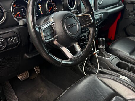 2019 Jeep Wrangler IV (JL), красный, 3990000 рублей, вид 3