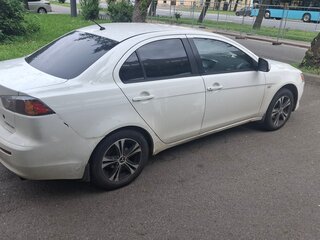 2012 Mitsubishi Lancer X Рестайлинг, белый, 500000 рублей, вид 2
