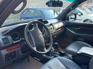 2007 Toyota Land Cruiser Prado 5-speed 120 Series Рестайлинг, чёрный, 1300000 рублей, вид 5