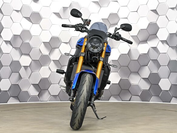 2023 Yamaha XSR900, синий, 1159000 рублей - вид 4