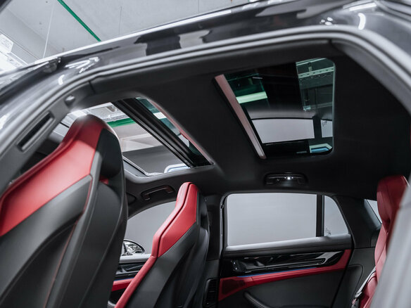 2025 Porsche Panamera 4 E-Hybrid III, серый, 19850000 рублей - вид 22
